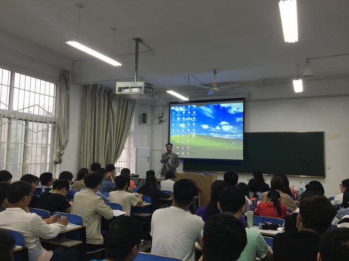 班会.jpg 班会.jpg