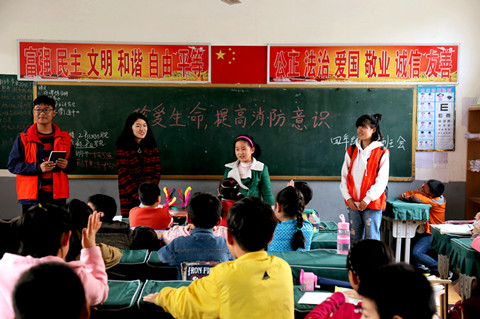 照片4.jpg 照片4.jpg